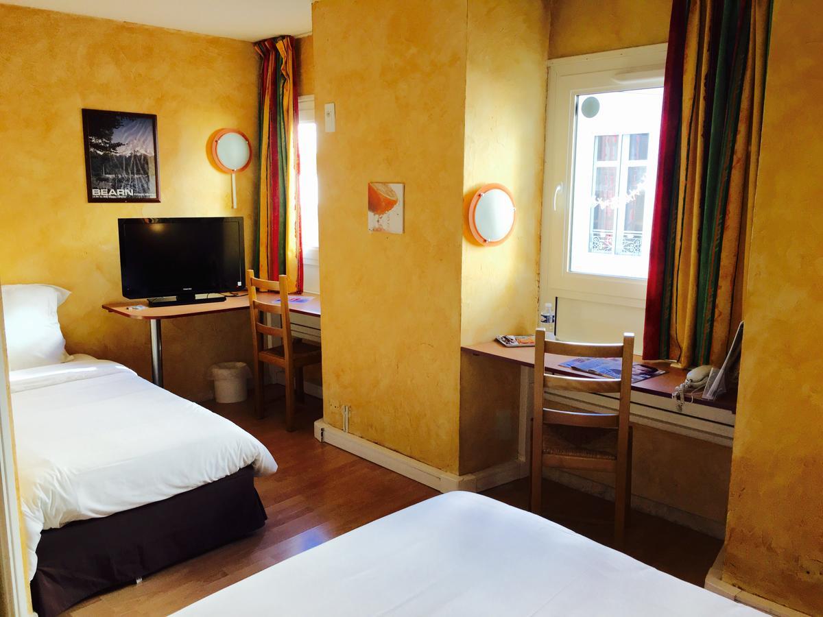 Hotel Bosquet Pau Centre - Self Check In Budget Hotel מראה חיצוני תמונה